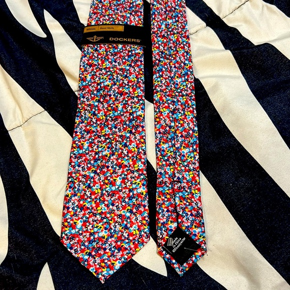 NWT Dockers Tie slim colors - Picture 1 of 3
